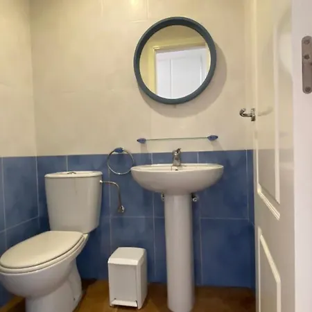 Lovely 2-bed Just 200 M From The Beach Apartment