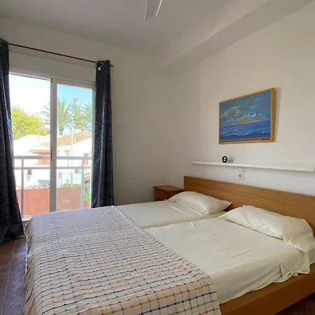 Lovely 2-bed Just 200 M From The Beach Denia